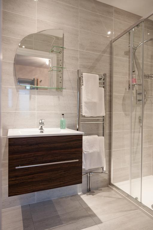 Sun Bay Hotel Кингсбридж Экстерьер фото